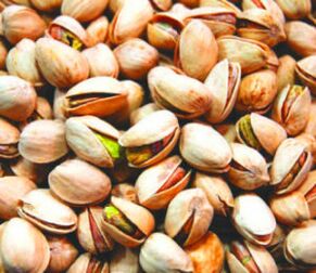 Pistachios are nuts that are useful for men's sweating